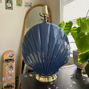 Vintage Ceramic Shell Lamp